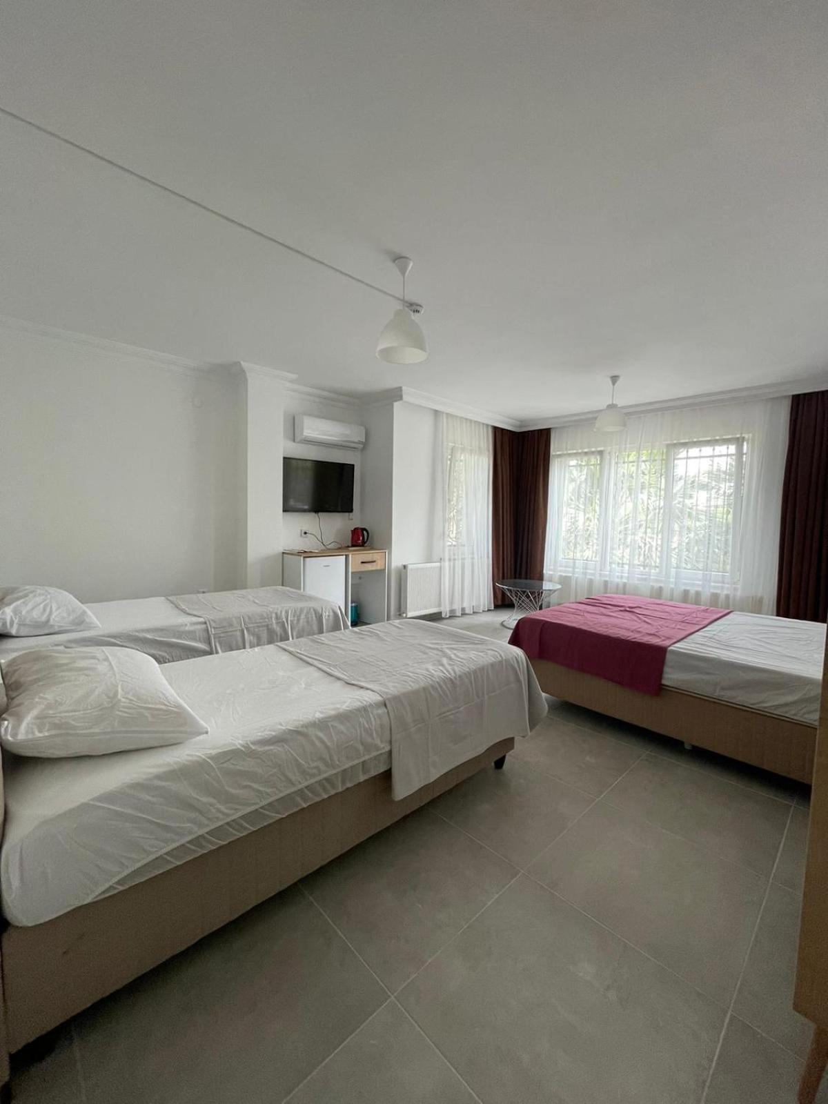 Evim Palace Oeren Luaran gambar