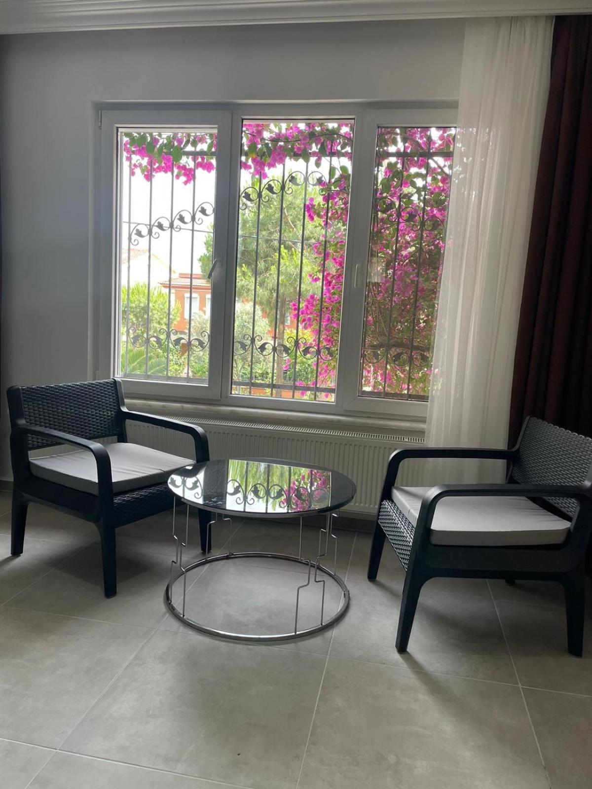 Evim Palace Oeren Luaran gambar