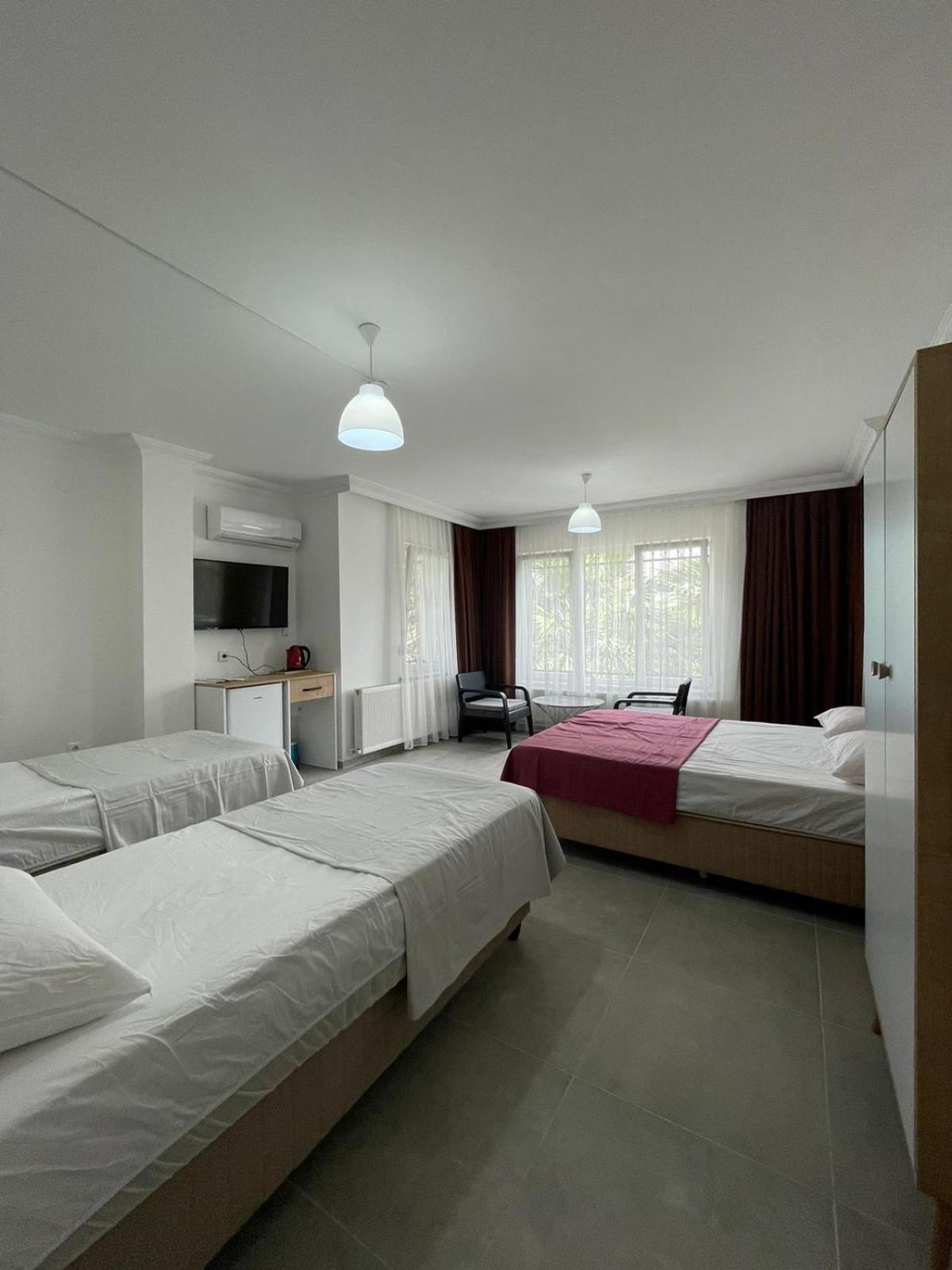Evim Palace Oeren Luaran gambar